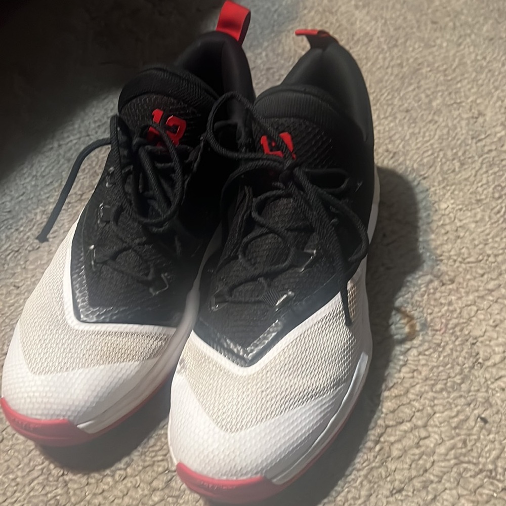 Very good shoe just to big make any offer thank you
